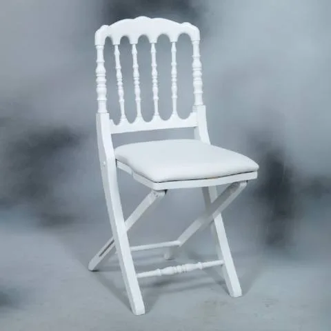 Location chaise Napoléon pliante en bois blanc pour mariage prestige