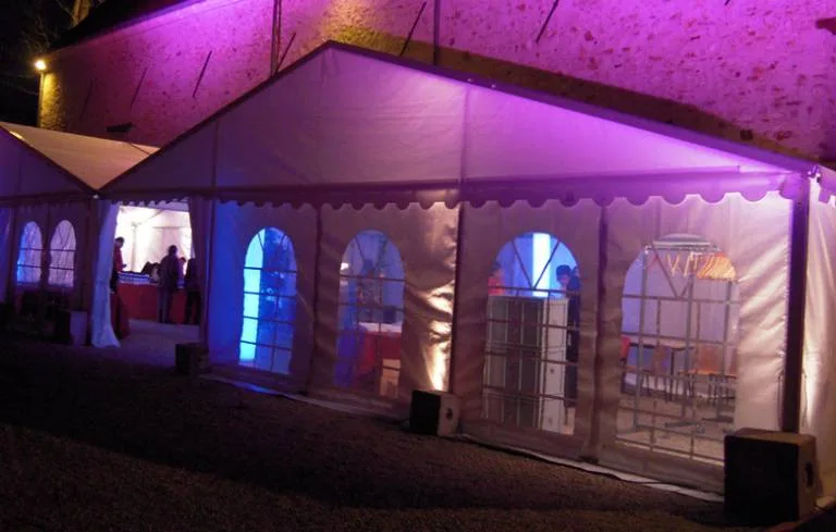 Location accessoires velums, chauffages et éclairages